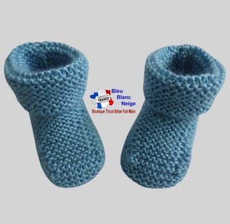 Chaussons bleus modele layette bb tricot bebe fait main