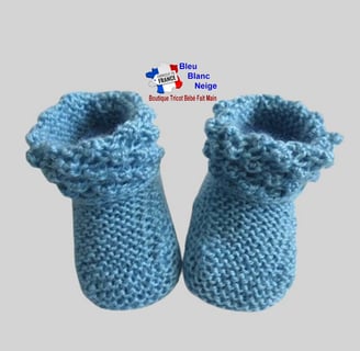 Chaussons bleus modele layette bb tricot bebe fait main