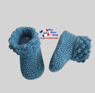 Chaussons bleus modele layette bb tricot bebe fait main