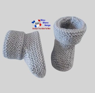 Chaussons gris modele layette bb tricot bebe fait main