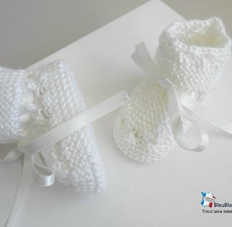 chaussons lait tricot bébé fait main 