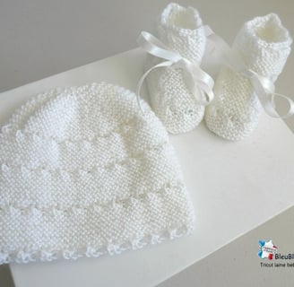 Bonnet chaussons layette bb tricotes main