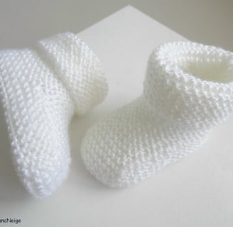 Bonnet et chaussons Lait tricot bebe laine