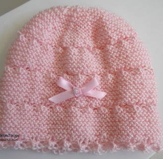 Bonnet rose modele tricot bebe fait main