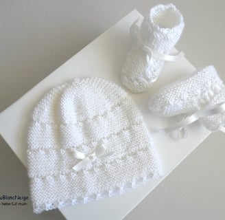 Bonnet chaussons layette bb tricot fait main