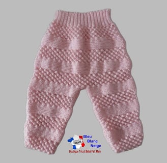 Pantalon rose bebe tricoté main