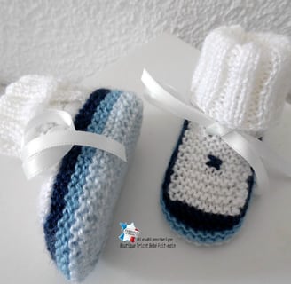 Bonnet et chaussons layette bébé tricot fait main