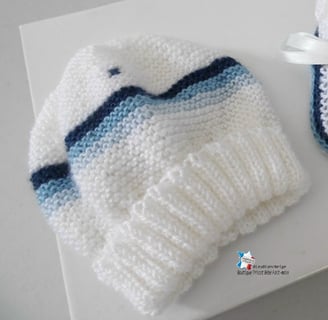 Bonnet et chaussons layette bébé tricot fait main