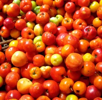 Acerola laranja/amarelada