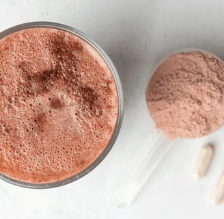 Qual a Diferença entre BCAA e Whey Protein? Entenda Qual Suplemento é o Melhor para o Seu Objetivo
