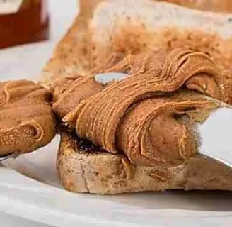 Pasta de Amendoim: O Superalimento Natural Que Nutre, Dá Energia e Sabor