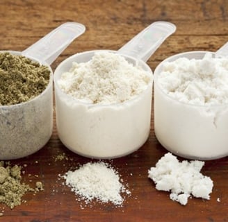 Blend de Proteínas: Para Que Serve, Benefícios e Como Escolher o Melhor Suplemento