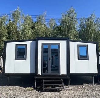 Expandable Container House on Trailer