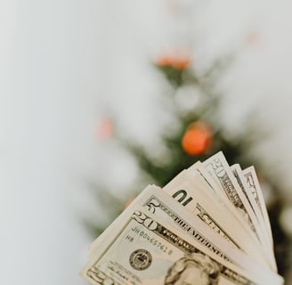 superior spender, Tips for achieving financial balance and enjoying life now