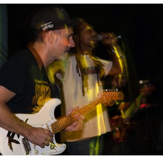Musica, cantanti, chitarra