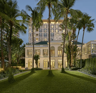 Mandarin Oriental Bangkok garden