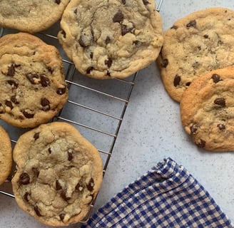 chocolate chip cookies freshly baked gluten free made to order and sold at farmers markets