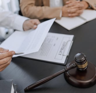 An Experienced Criminal Defense Attorney Explains Your Trial Options to You