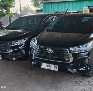 Kami menyediakan rental mobil Cirebon 24 jam, dengan driver profesional berpengalaman untuk memenuhi