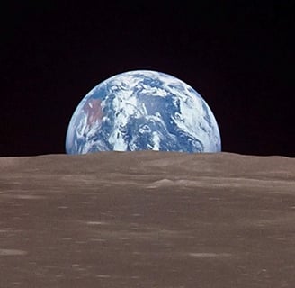 Earthrise image.