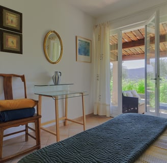 Chambre décorée avec soin hôtel de prestige Vaucluse