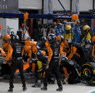 Mcclaren pitcrew at the 2024 Formula One Miami Grand Prix