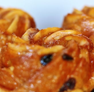 Hot Cross Bundtlettes