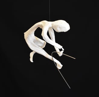 mobile sculpture papier personnage mouvement