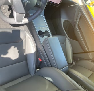 tesla sièges cuir
