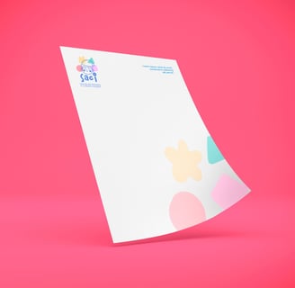 Receituário de pediatra com logo colorido