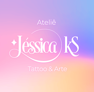 Logo delicado com brilho de estrela e fonte feminina com fundo degradê rosa, roxo azul e nude