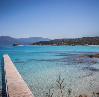 plage paradisiaque en corse