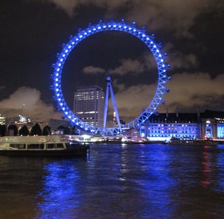the London Eye at night