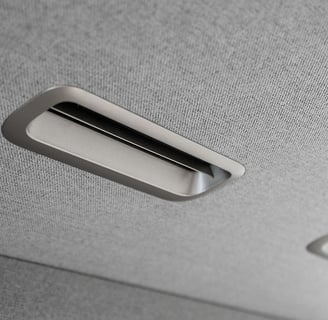 Airflow duct with edge trim inside upper panel