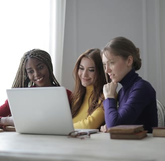 women online shopping