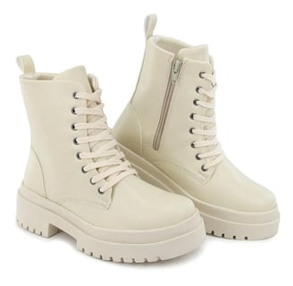 Coturno Feminino Bota Tratorado Cano Curto Cadarço Casual - Off White