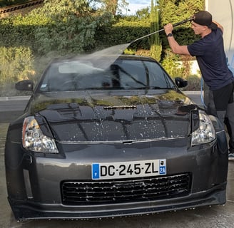 lavage extérieur d'un véhicule par un professionnel 06 antibes
