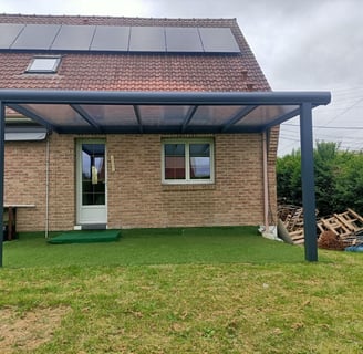 pergola adosee toit polycarbonate