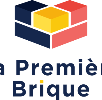 La première brique