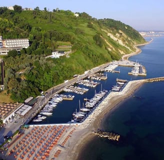 Baia Vallugola