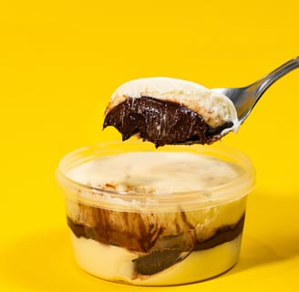 Pavê de Ninho Com Nutela Sr. Ogro, colherada no Pave, cremoso, sabor inconfundível