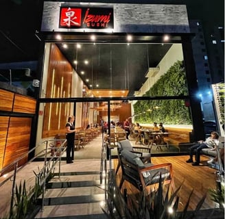 Fchada Izumi Sushi - Projeto Crostac Arquitetura