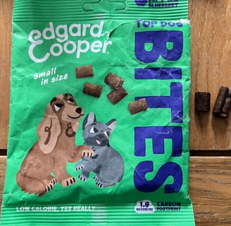 A close up of the Edgard Cooper Top Dog Bites in Apple & Blueberry flavour