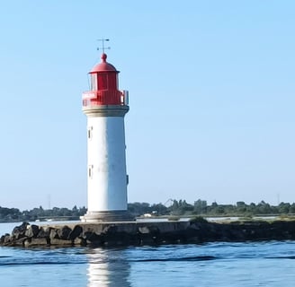 The lighthouse at Onglous