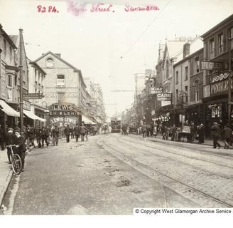Lewis Lewis drapers and one time department store