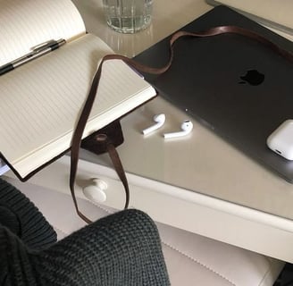 Master social intelligence with 20 powerful sentences that boost confidence, deepen connections, and