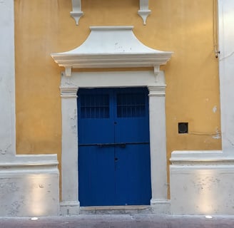 Local disponible en renta, medidas aproximadas 4.40 x 6.46 m.