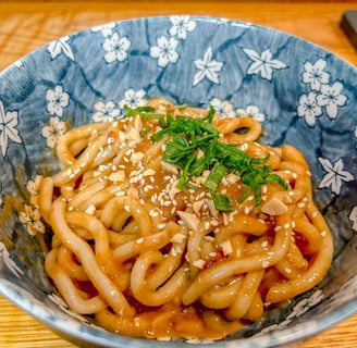 Peanut butter udon | © Cookingwiththehamster