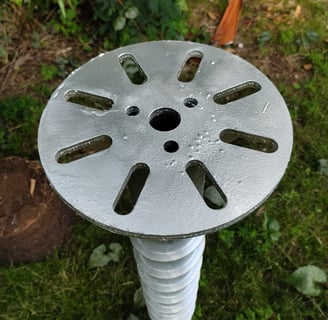 Tête de vis adaptable pouvant recevoir des platines