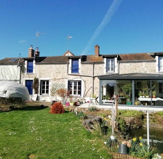 Longère en pierres à vendre